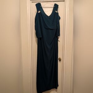 Long Sleeve Emerald Green Cold-Shoulder Evening Gown